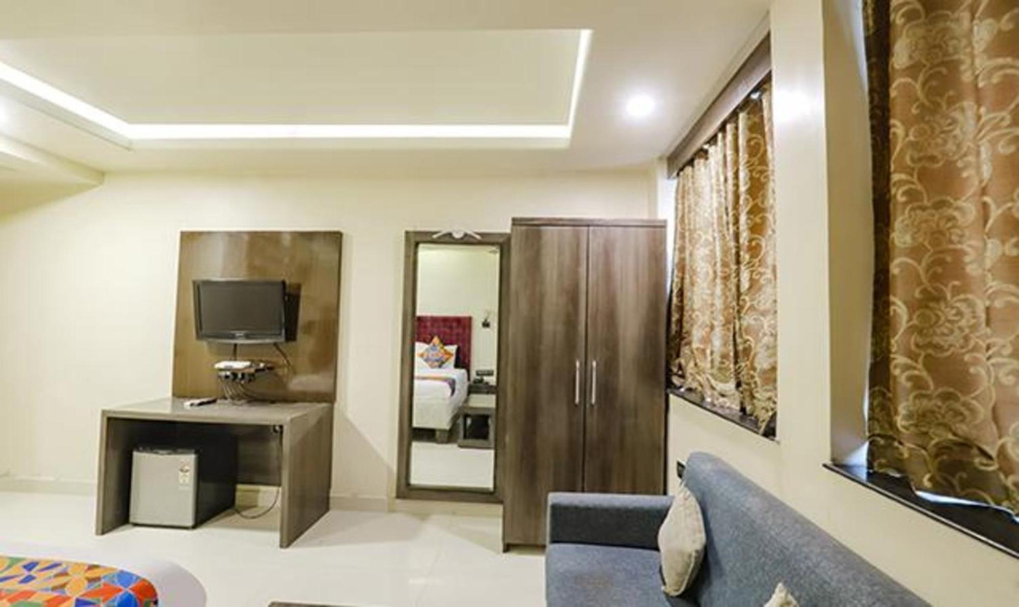 Fabhotel Parashar Nagpur Exteriör bild