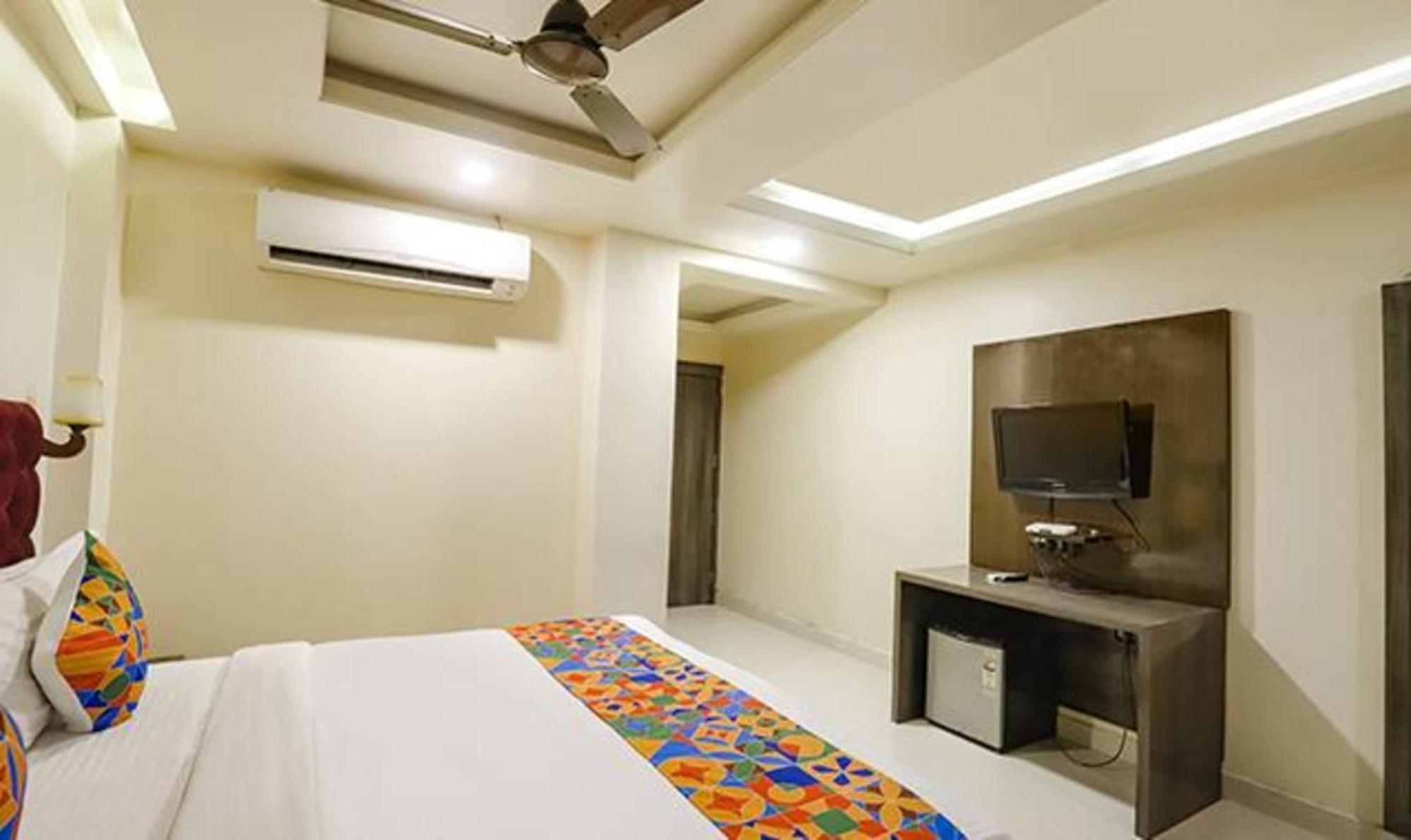 Fabhotel Parashar Nagpur Exteriör bild